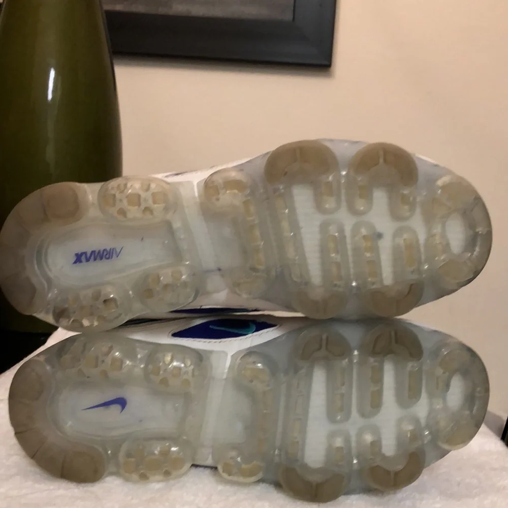NIKE AIR VAPORMAX 97 GS WHITE INDIGO BURST RUNNING SNEAKERS MENS-BOYS SIZE 5.5Y